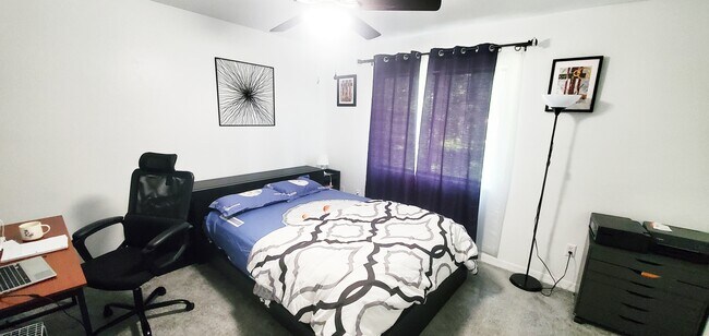 Foto del edificio - 4717 SW 69th Ter