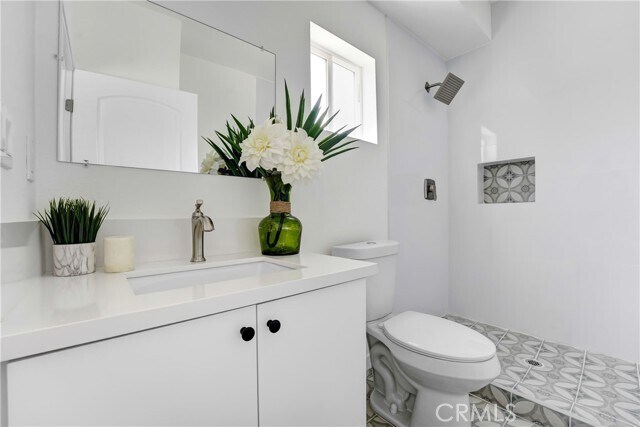 Foto del edificio - 11960 Vanowen St