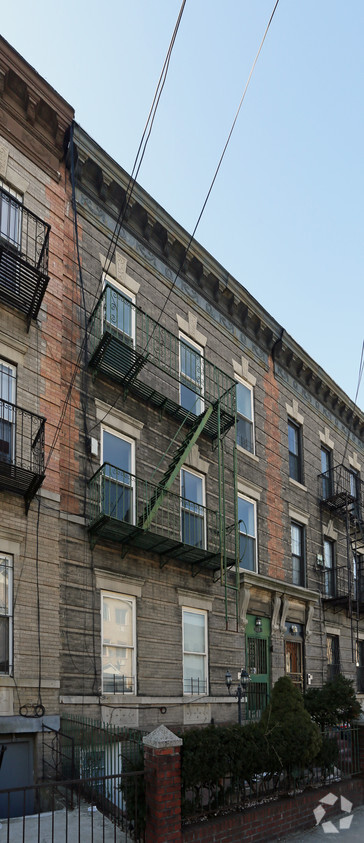 Building Photo - 1928 Pacific Street