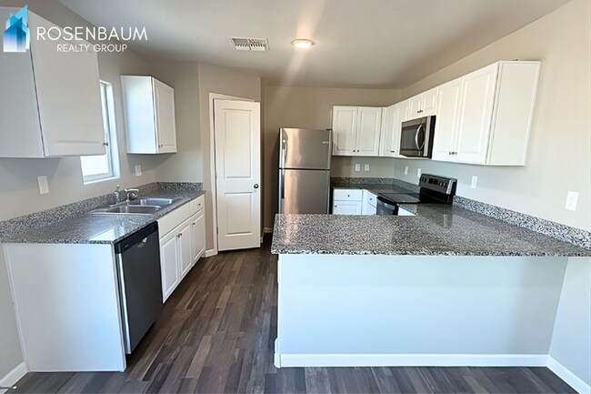 Building Photo - 8764 W Reventon Dr