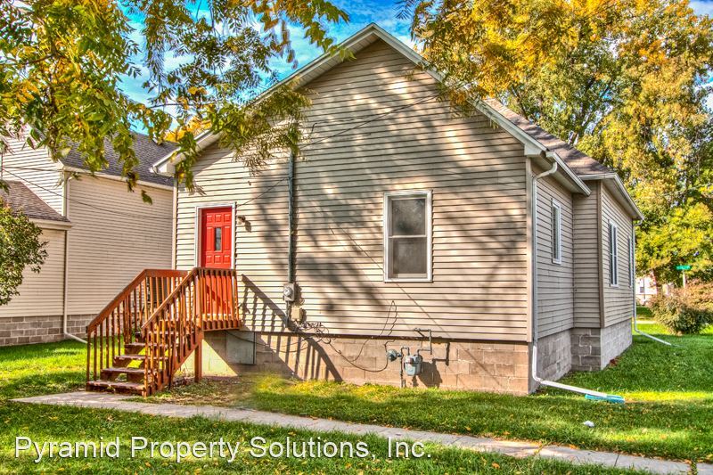Foto principal - 3 br, 1 bath House - 135 10th St