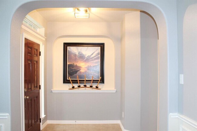 Building Photo - 2308 Ranchview Dr