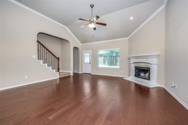 Foto del edificio - 5901 Longmont Dr