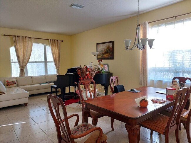 Foto del edificio - 10130 Heather Sound Dr