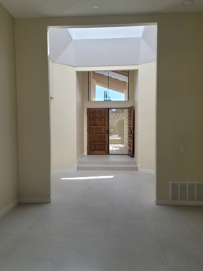 Foto del edificio - 462 Avenida Adobe