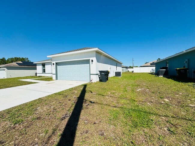 Building Photo - BEAUTIFUL Home 4 Bedroom, 2 Bathroom in Po...