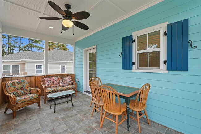 Foto del edificio - Prime Coastal Location!