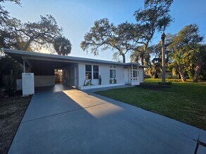 Building Photo - 1432 Moravia Ave