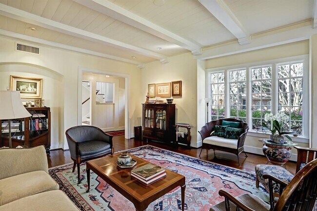 Foto del edificio - 1707 Milford St