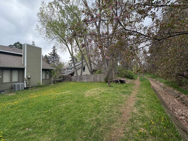 Foto del edificio - 4 Bed 2.5 Bath Home in North Boulder With ...