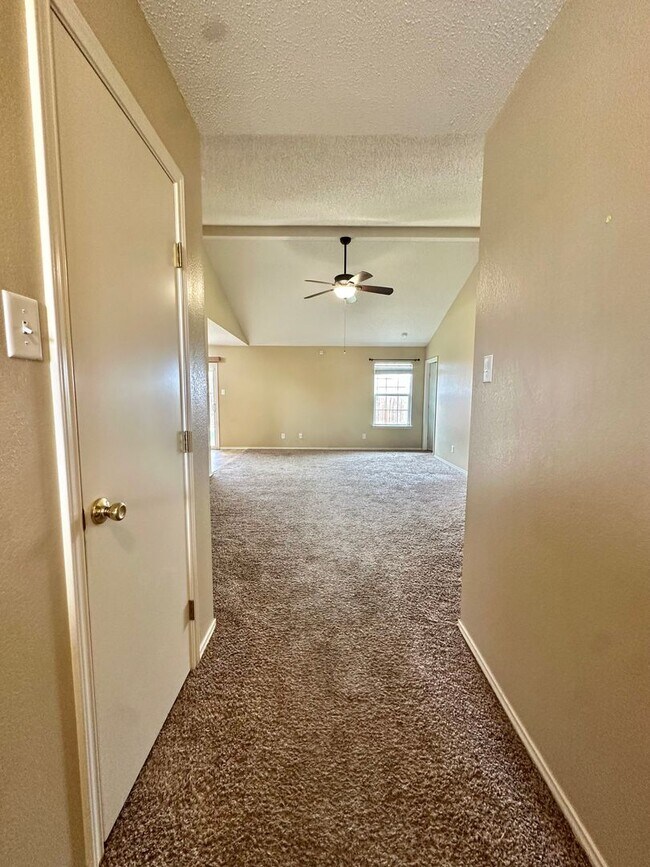 Building Photo - COMING MARCH 2026- 4-Bedroom Home in Paulann w/ Solar Panels!