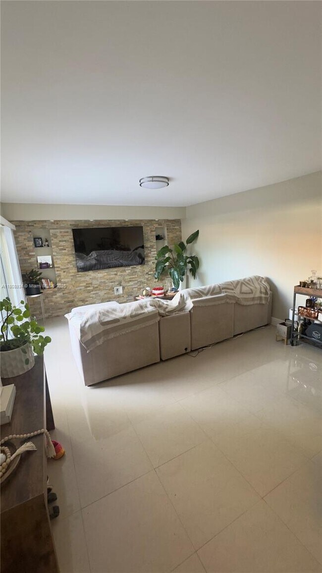Foto del edificio - 9100 SW 22nd Ct