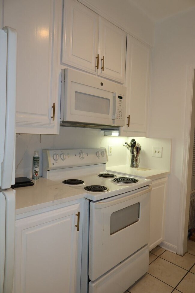 Foto del edificio - Pre-Lease - Beautiful 3 Bedroom 2 1/2 Bath...