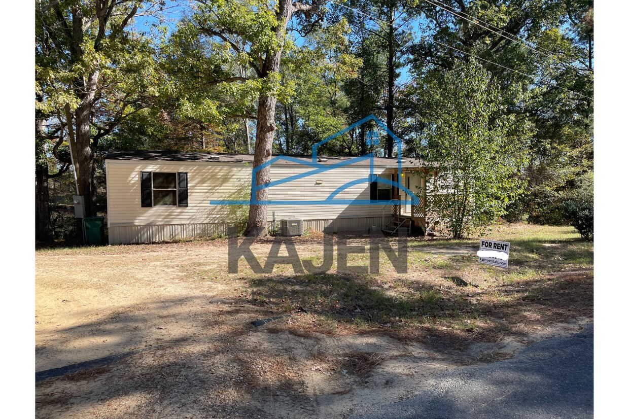 Primary Photo - 1325 Red Cut Loop Rd
