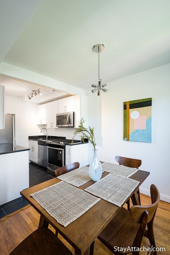 Foto principal - 526 5th St SE