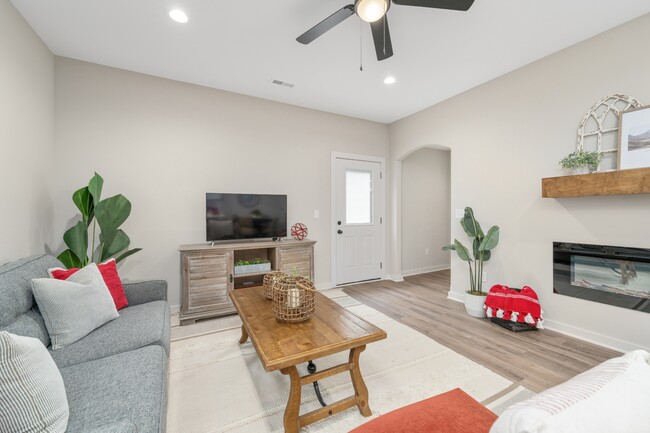 Building Photo - 701 W 50th St S