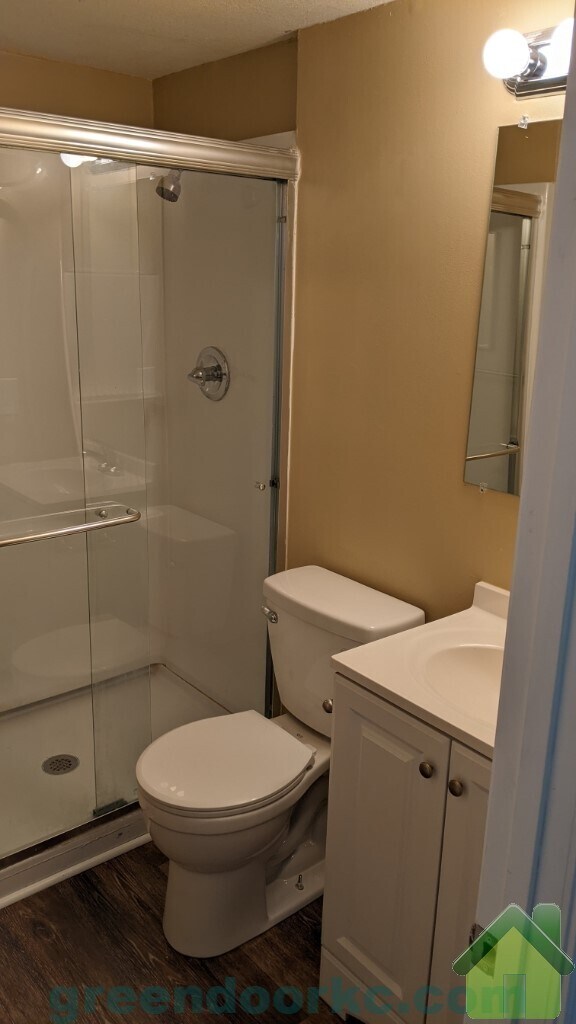 Foto del edificio - 1427 E Haven Ln