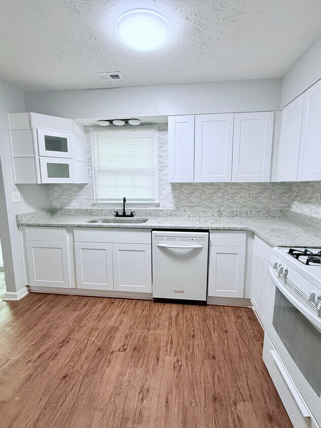 Foto principal - 280 Timber Creek Ln SW