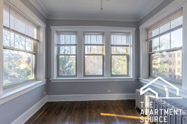 Foto del edificio - 4869 N Washtenaw Ave