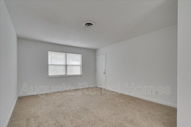 Foto del edificio - 2905 Arrowhead Dr