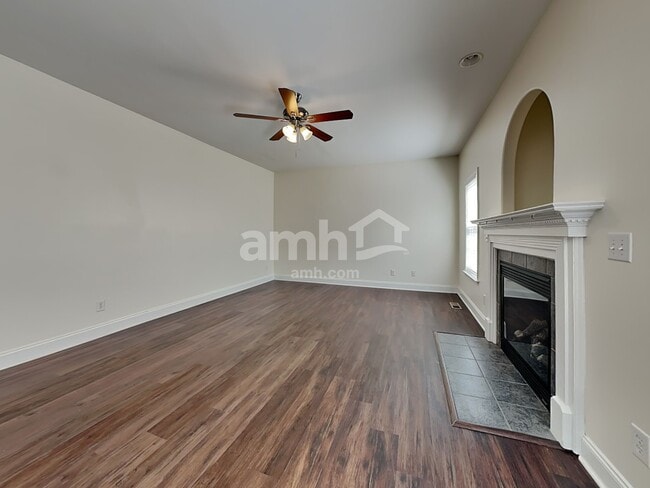 Building Photo - 718 Barrocliff Rd