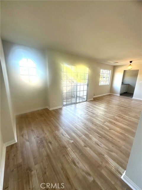 Foto del edificio - 525 S Main St