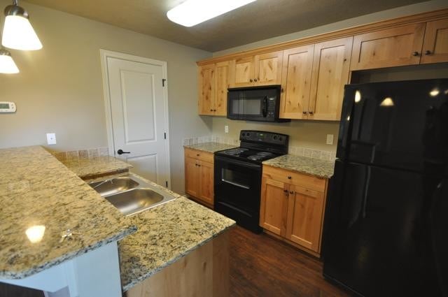 Building Photo - 6747 W Colehaven Dr