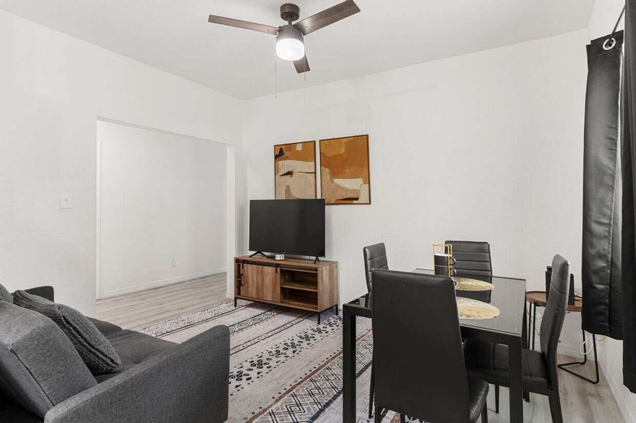 Foto principal - 2218 E 20th Ave
