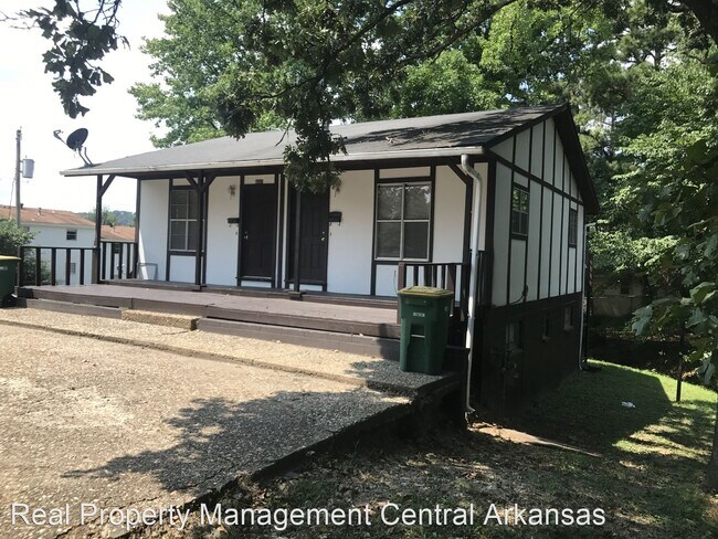 Building Photo - 2 br, 1.5 bath House - 4503 Vestal St., No...