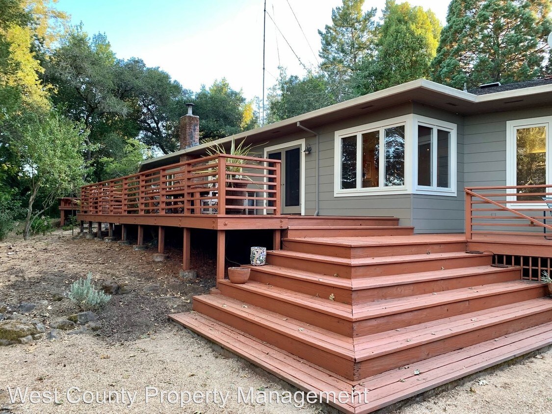 Primary Photo - 3 br, 2.5 bath House - 1650 Timberhill Road