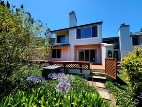 Building Photo - 3407 La Selva St