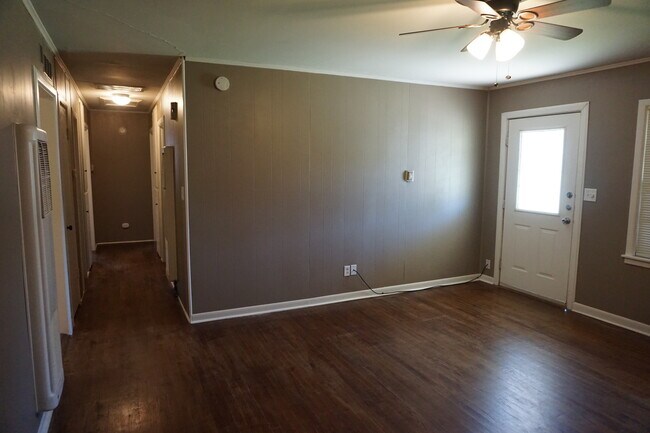 Building Photo - 3114 37th  3/1