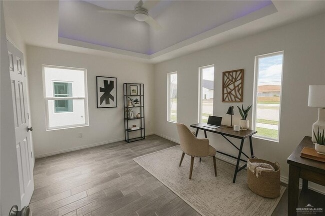 Building Photo - 10 B W St