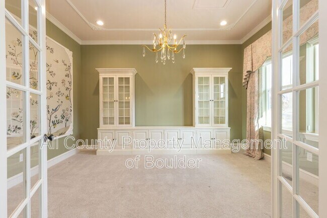 Foto del edificio - 908 Dinosaur Dr