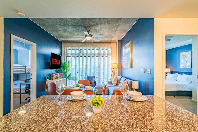 Foto del edificio - 333 E Roosevelt St