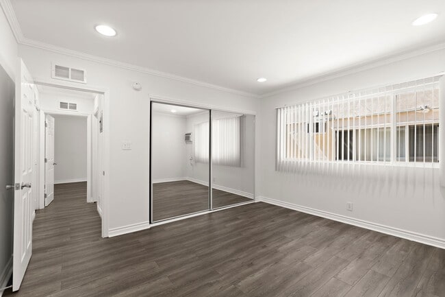 Interior Photo - Beautiful 2 Bed Unit in West Hollywood
