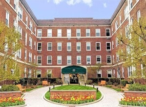 Building Photo - 111 7th St