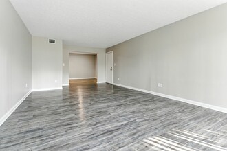 9400 Hurstbourne Park Blvd-25.jpg - The Rye Apartments