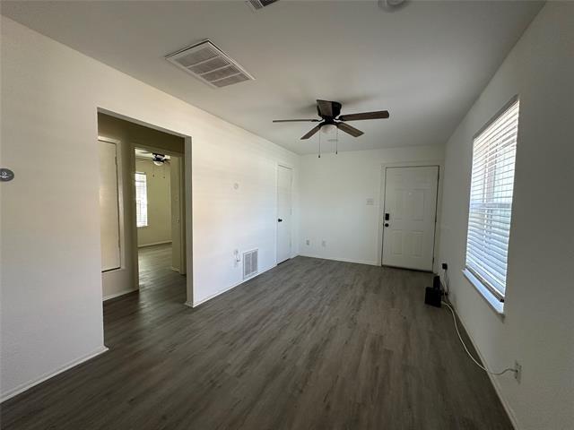 Building Photo - 809 W Broadus St