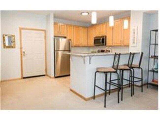 Foto del edificio - 575 N 1st St