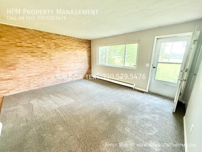 Building Photo - 3346 Highland Park