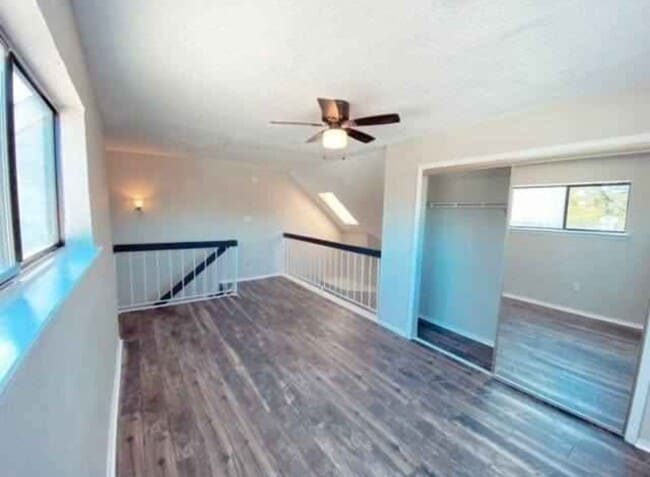 Building Photo - 3406 Country Club Dr W