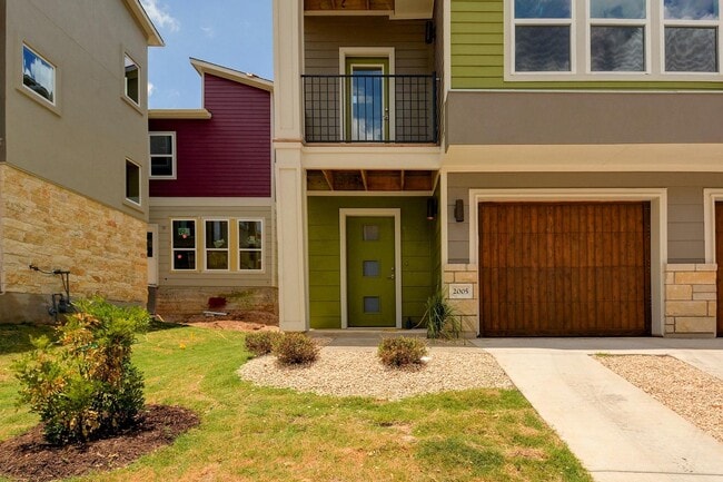 Building Photo - Gorgeous Condo in Edgewick!