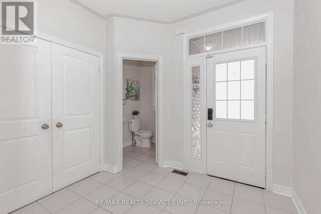 Building Photo - 31 McCardy Ct