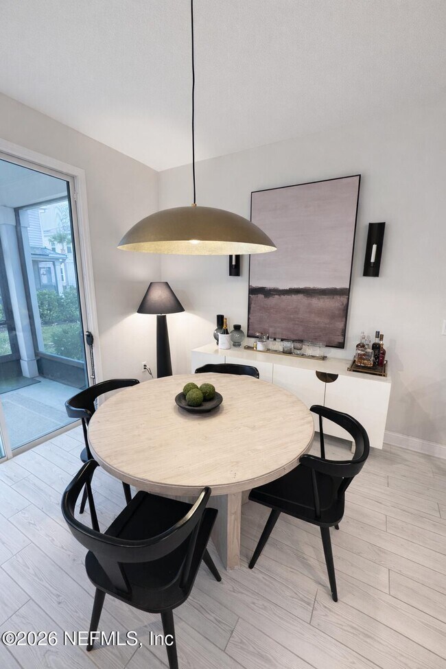 Foto del edificio - 14135 Pier Ln