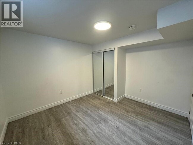 Building Photo - 916 Magdalena Ct