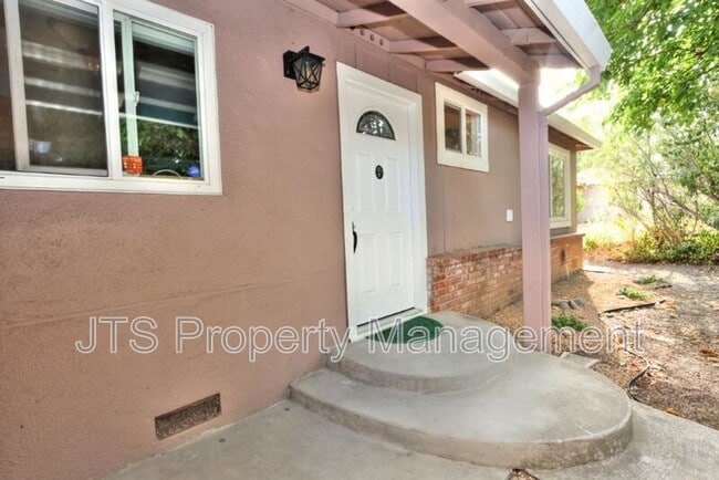 Foto del edificio - 6906 Pin Oak Ct