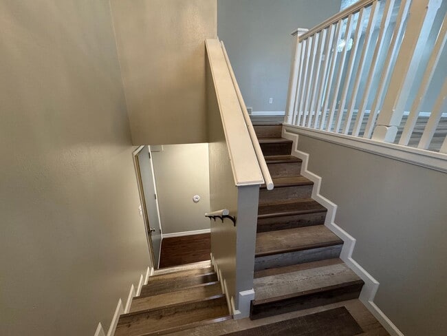 Building Photo - Newly updated! 3 bedroom, 2 bath home located near Skyview Lake! More updated photos to come!