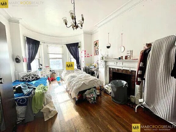 Foto del edificio - 73 Westland Ave