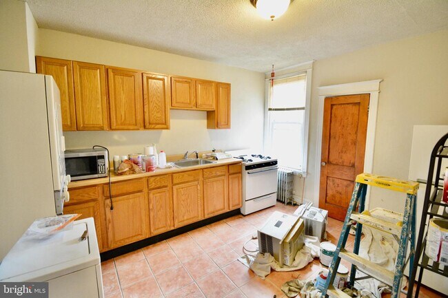Building Photo - 3308 W Allegheny Ave